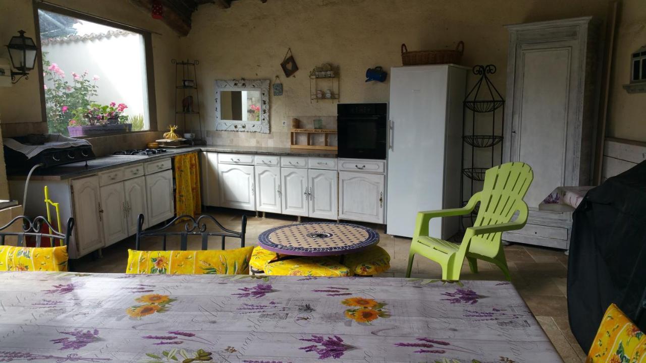 La Providence Hotel Illiat Buitenkant foto