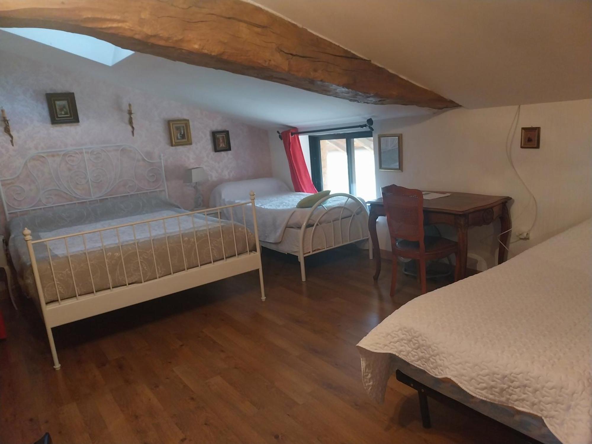 La Providence Hotel Illiat Buitenkant foto